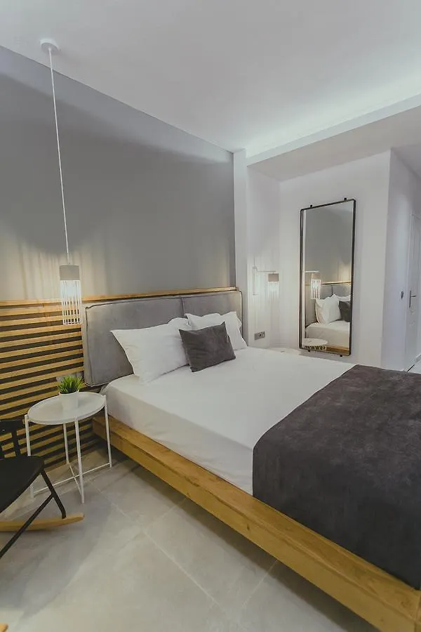 **  Hotel Papagalos Néos Marmarás Griechenland