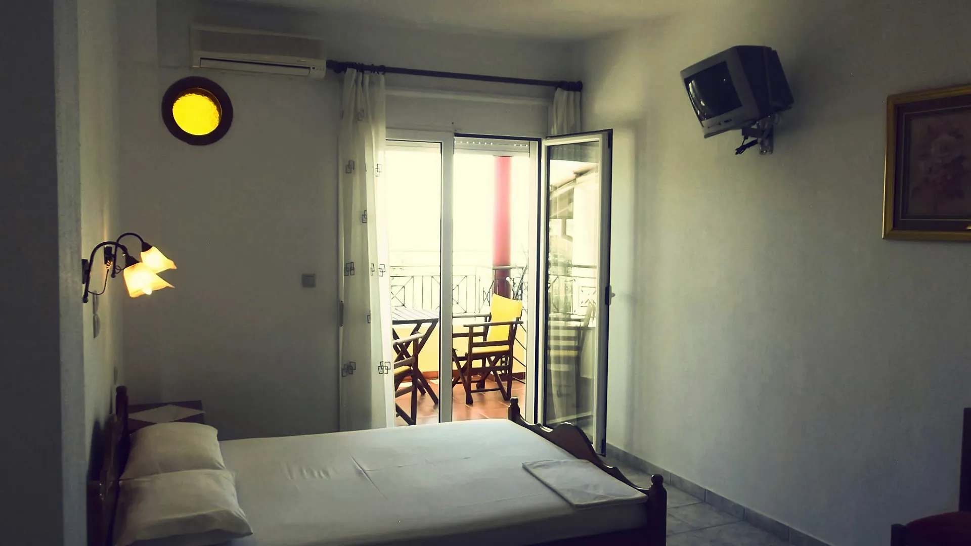 Hotel Papagalos Néos Marmarás